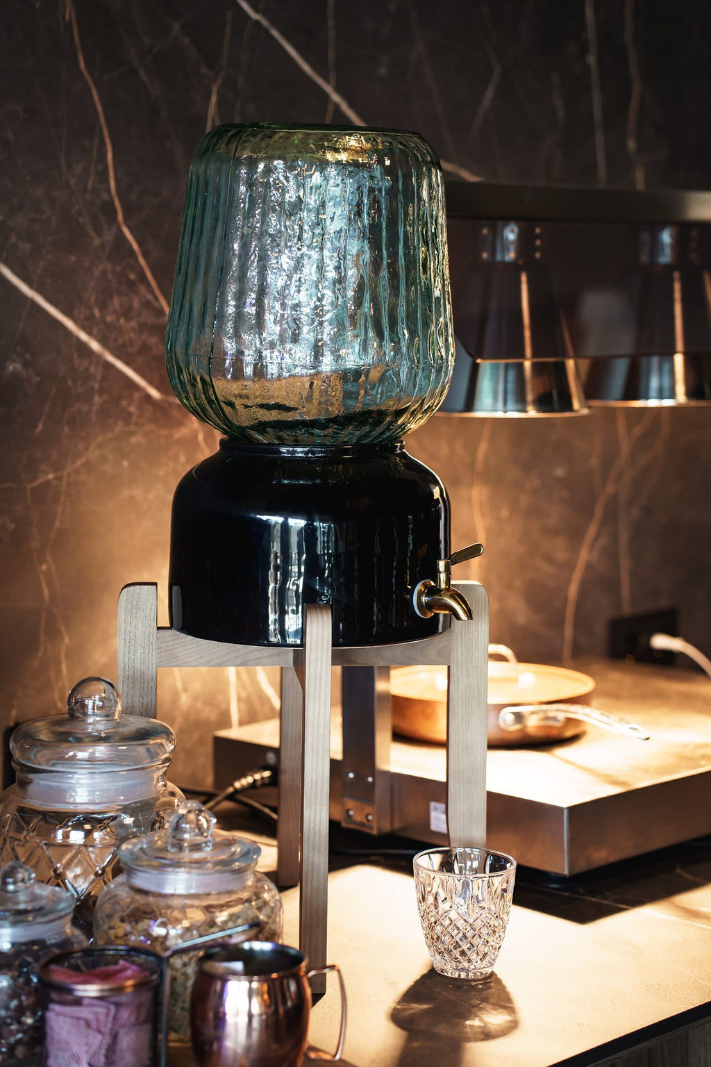 Arte Casa Ceramic Water Dispenser: Ebony Black