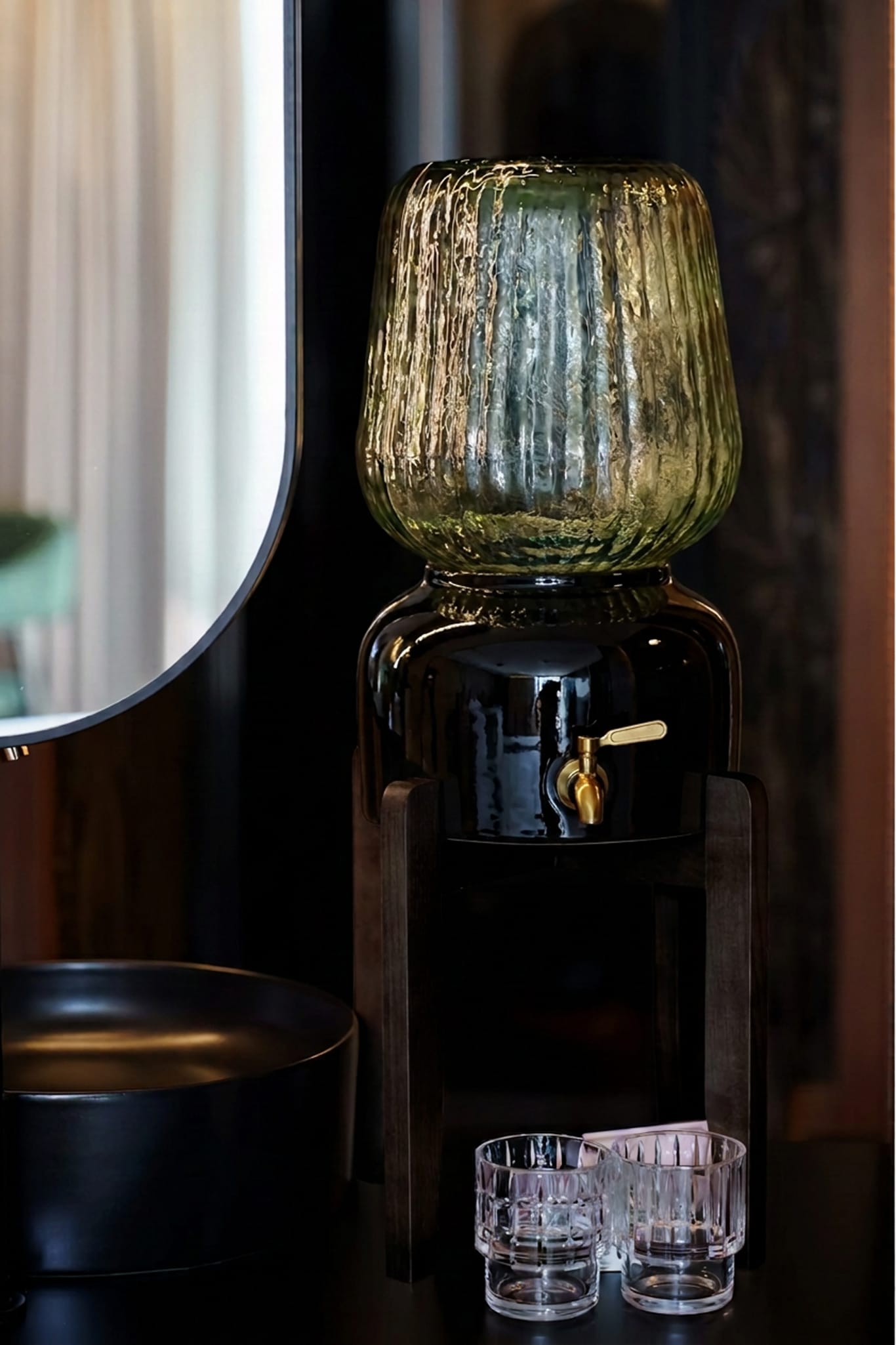 Arte Casa Ceramic Water Dispenser: Ebony Black