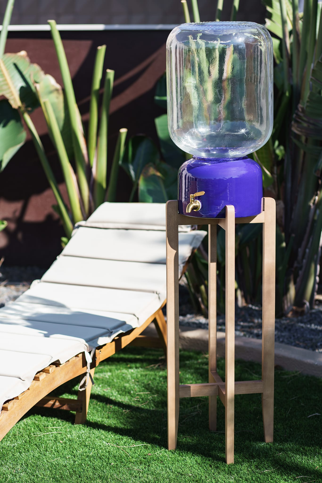 Arte Casa Ceramic Water Dispenser: Midnight Blue